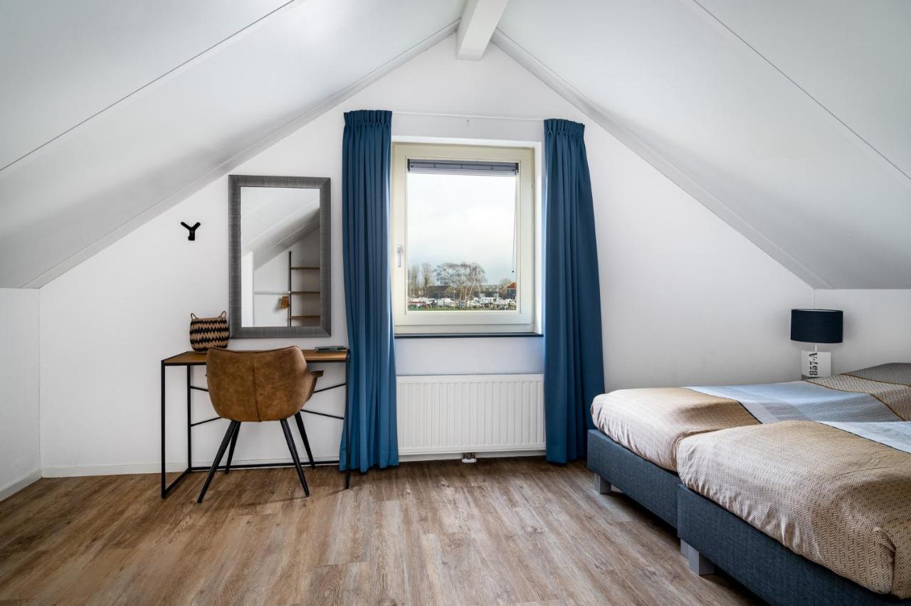 Recreatiepark Tusken De Marren Hotell Akkrum Exteriör bild