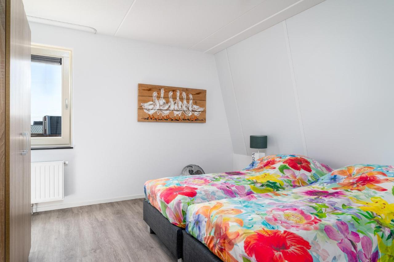 Recreatiepark Tusken De Marren Hotell Akkrum Exteriör bild