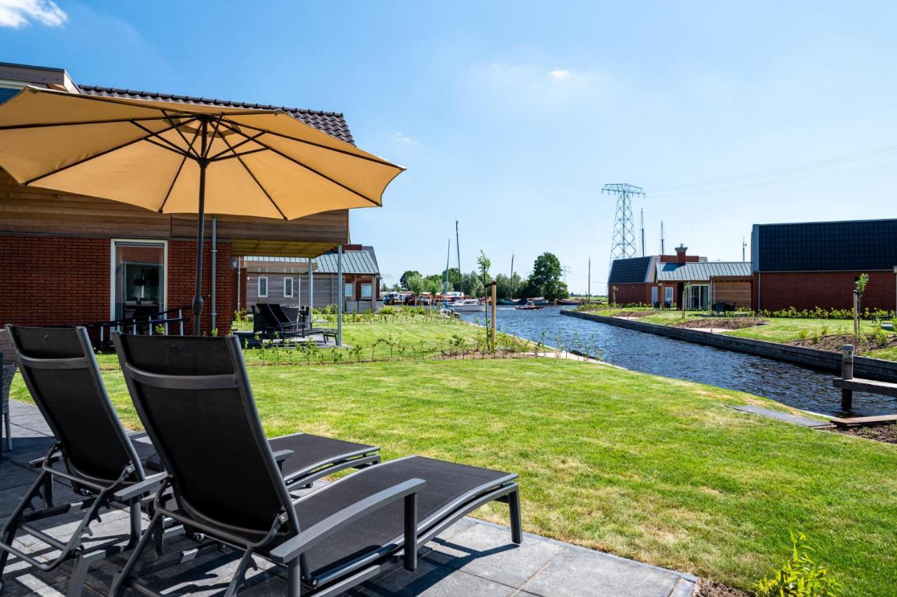 Recreatiepark Tusken De Marren Hotell Akkrum Exteriör bild