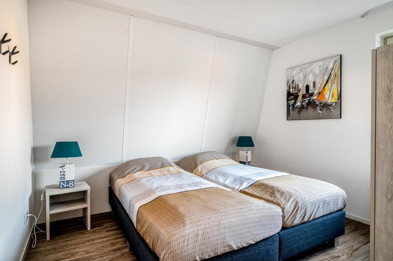 Recreatiepark Tusken De Marren Hotell Akkrum Exteriör bild
