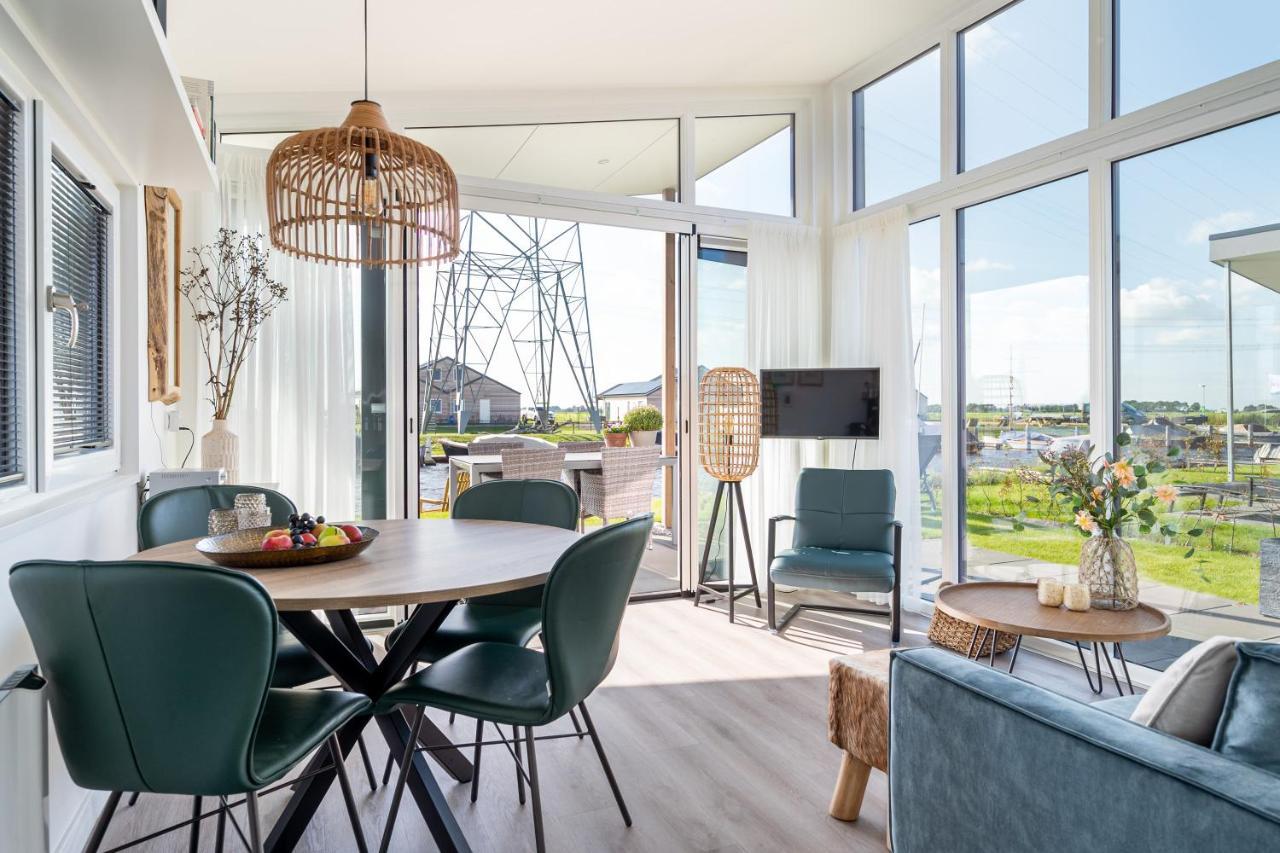Recreatiepark Tusken De Marren Hotell Akkrum Exteriör bild