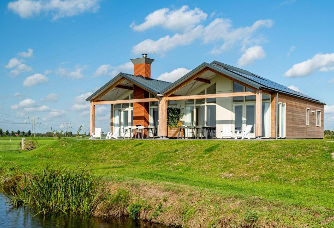 Recreatiepark Tusken De Marren Hotell Akkrum Exteriör bild