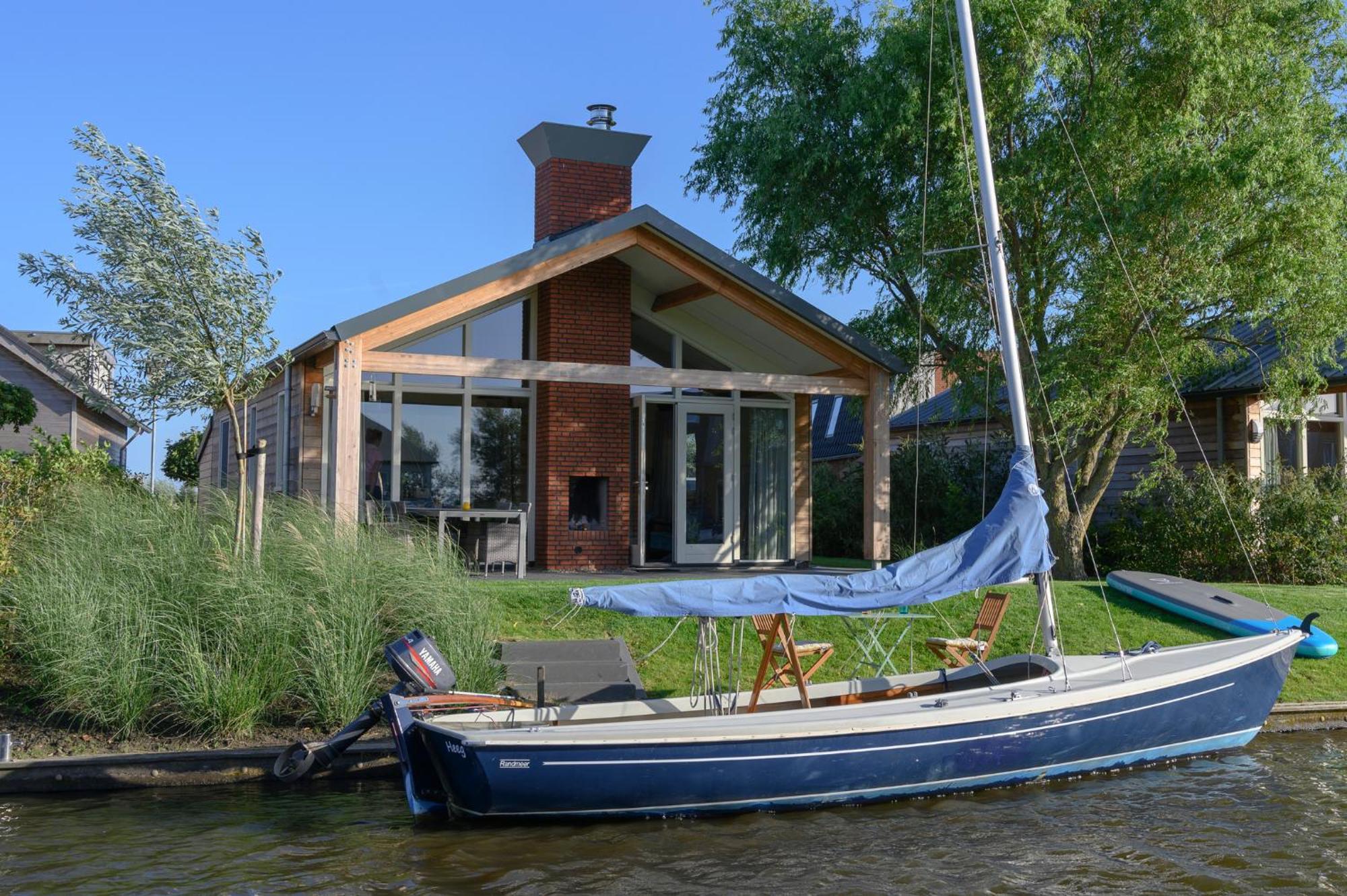 Recreatiepark Tusken De Marren Hotell Akkrum Exteriör bild